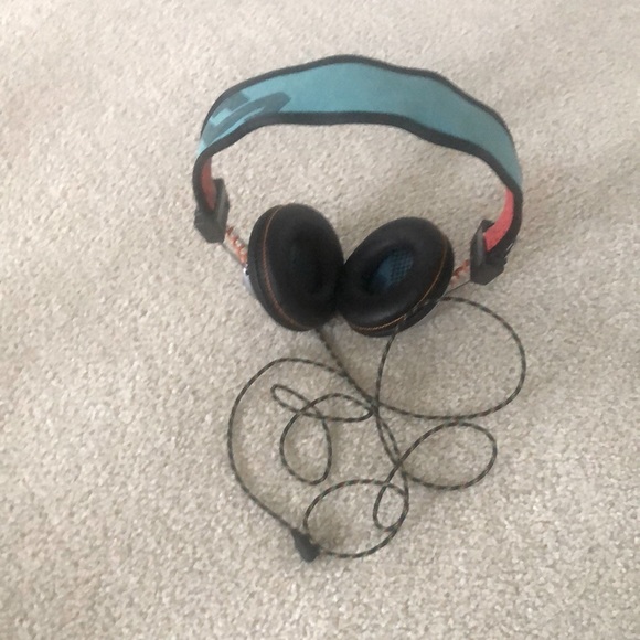 Marley Head Phones - Picture 2 of 6